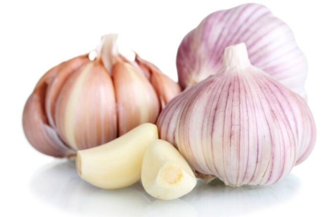 Knoblauch, um Parasiten aus dem Körper zu entfernen